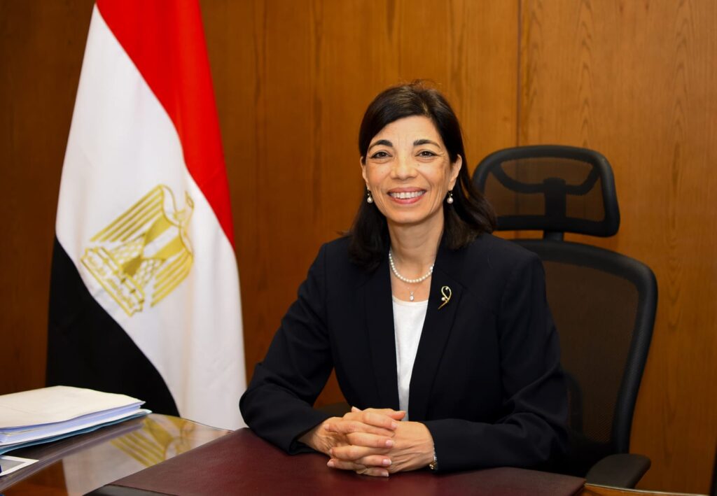 السفيرة دينا الصيحي خلال فعالية صندوق مساعدة ضحايا الاتجار بالبشر