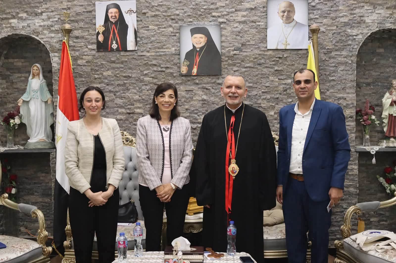 أنشطة مكثفة لتعزيز منظومة حماية ضحايا الاتجار بالبشر.. السفيرة دينا الصيحي تبحث آليات التعاون مع مؤسسات الإسماعيلية
